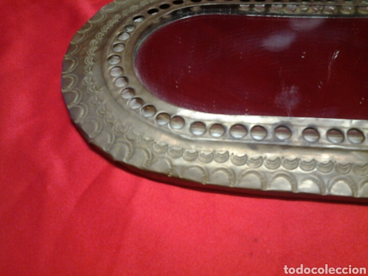 Antig&uuml;edades: Antiguo espejo con lat&oacute;n labrado - Foto 3