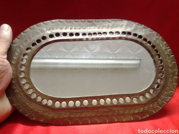 Antig&uuml;edades: Antiguo espejo con lat&oacute;n labrado - Foto 4