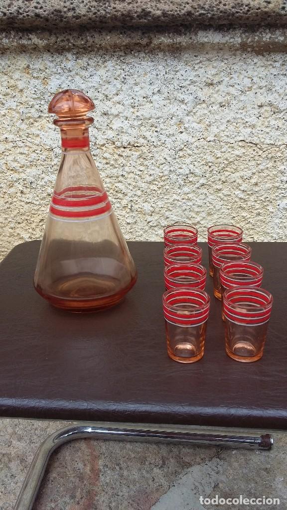 Antig&uuml;edades: JUEGO LICORERA CON 8 VASITOS - Foto 1