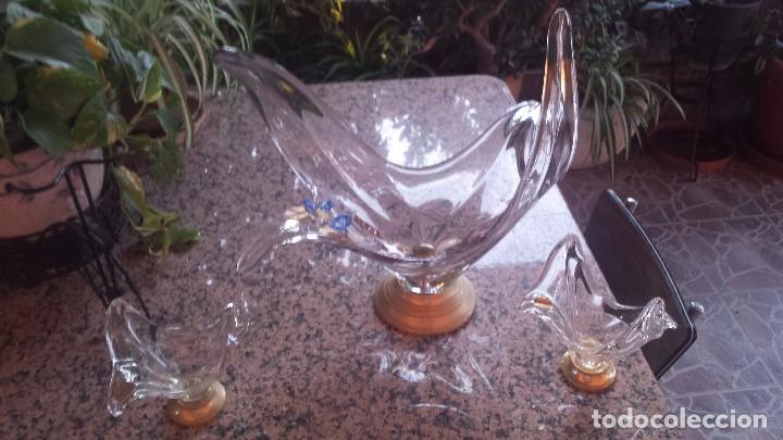 Antig&uuml;edades: antiguo centro de mesa y dos ceniceros - Foto 2