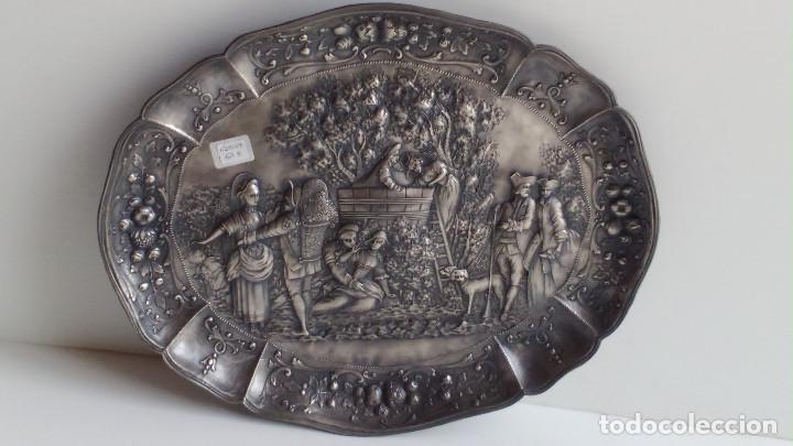 Antig&uuml;edades: BANDEJA METAL PLATEADO - Foto 1