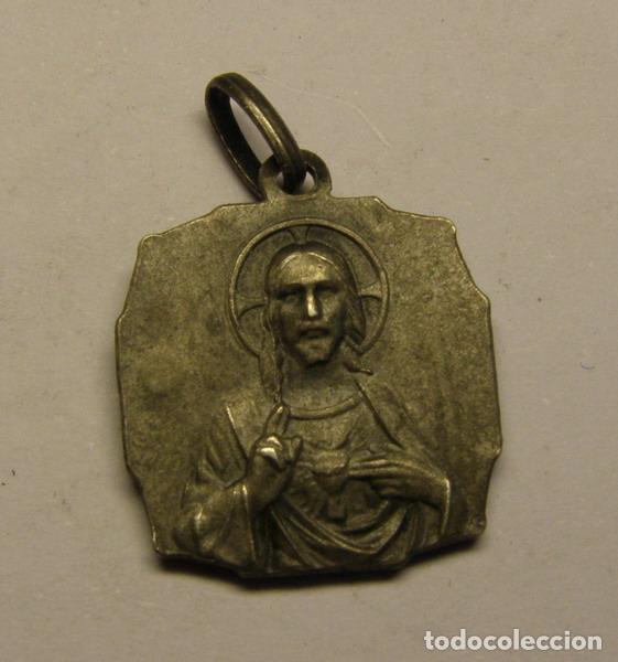 Antig&uuml;edades: Medalla religiosa antigua. - Foto 2