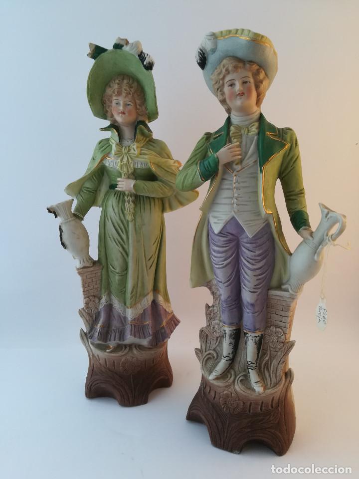 Antig&uuml;edades: PAREJA DE BISCUITE - Foto 1