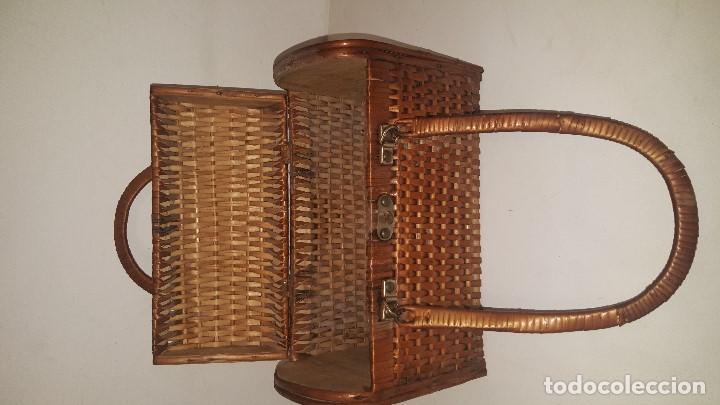 Antig&uuml;edades: ANTIGUO BOLSO MIMBRE - Foto 2