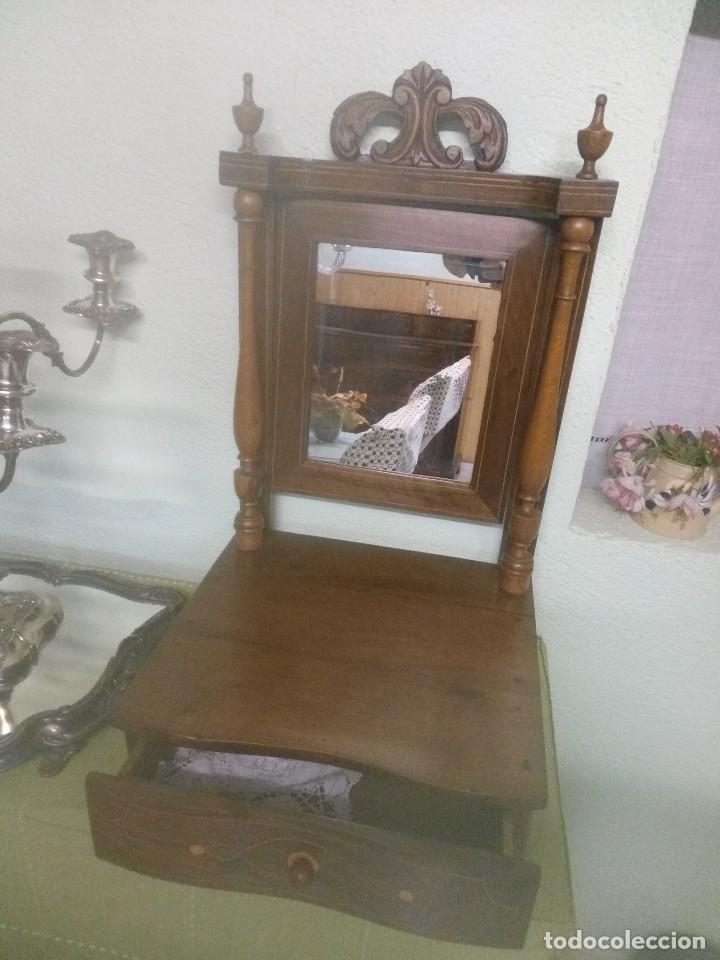 Antig&uuml;edades: Peinador isabelino - Foto 1