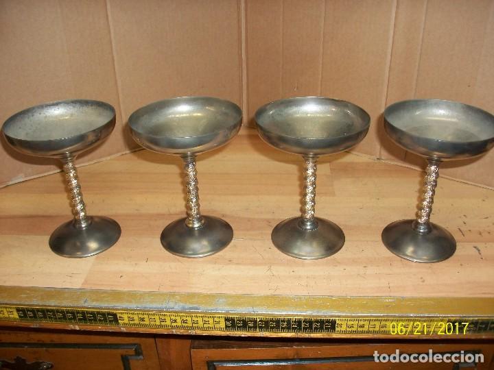 Antig&uuml;edades: LOTE DE 4 COPAS DE VINO EN METAL - Foto 1