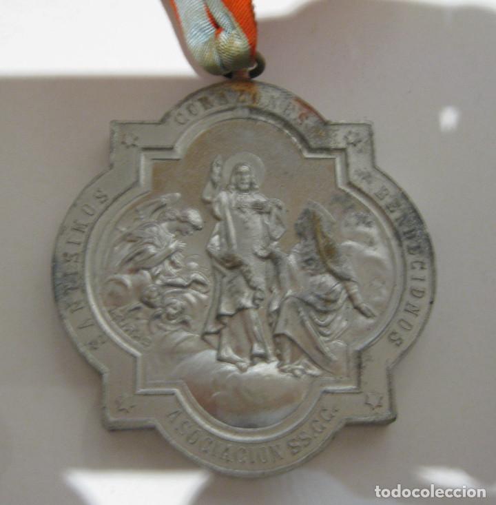 Antig&uuml;edades: MEDALLA SAGRADOS CORAZONES - Foto 2
