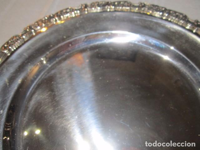 Antig&uuml;edades: Antiguo centro de mesa de alpaca. 32 cms. de di&aacute;metro. - Foto 4