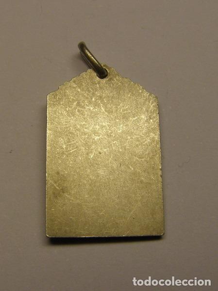 Antig&uuml;edades: Medalla de N&ordf; S&ordf; de Nuria. Plata. - Foto 2