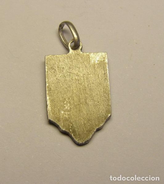 Antig&uuml;edades: Medalla de la Virgen del Carmen. Plata. - Foto 2