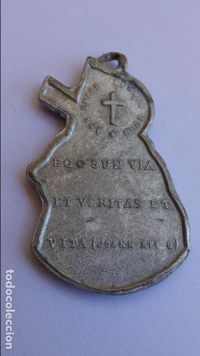 Antig&uuml;edades: Medalla corazon de jesus de 4,3 x 2,5 cms - Foto 2