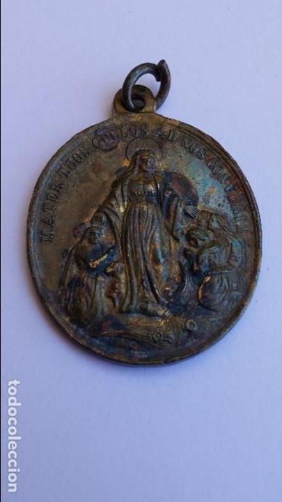 Antig&uuml;edades: Medalla hijas de la inmaculada concepcion de 3,7 x 2,8 cms - Foto 2