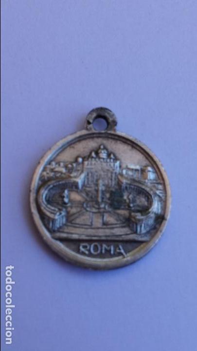Antig&uuml;edades: Medalla de pio XII de 1,8 cms de diametro - Foto 1