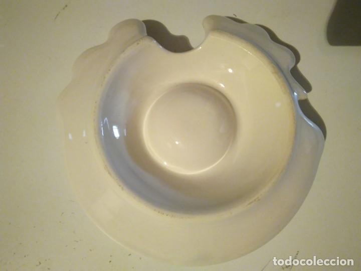 Antig&uuml;edades: Plato de cer&aacute;mica para huevo - Foto 3