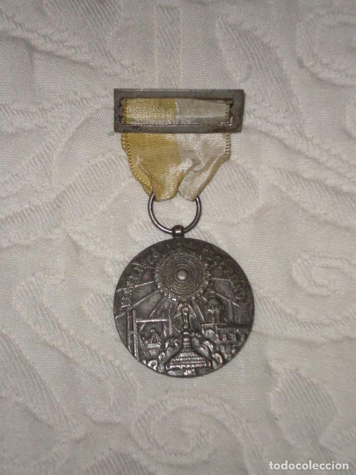 Antig&uuml;edades: MEDALLA DEL CONGRESO EUCARISTICO 1943 - Foto 3