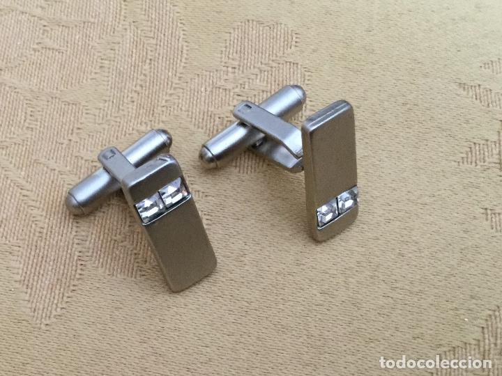 Antig&uuml;edades: GEMELOS DE METAL PLATEADO MATE - Foto 4