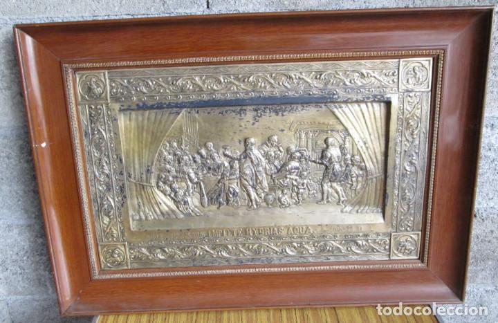 Antig&uuml;edades: Bodas de cana -- Chapa de lat&oacute;n a relieve - Foto 1