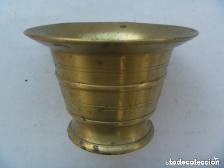Antig&uuml;edades: ANTIGUO ALMIREZ O MORTERO DE METAL MACIZO. - Foto 1