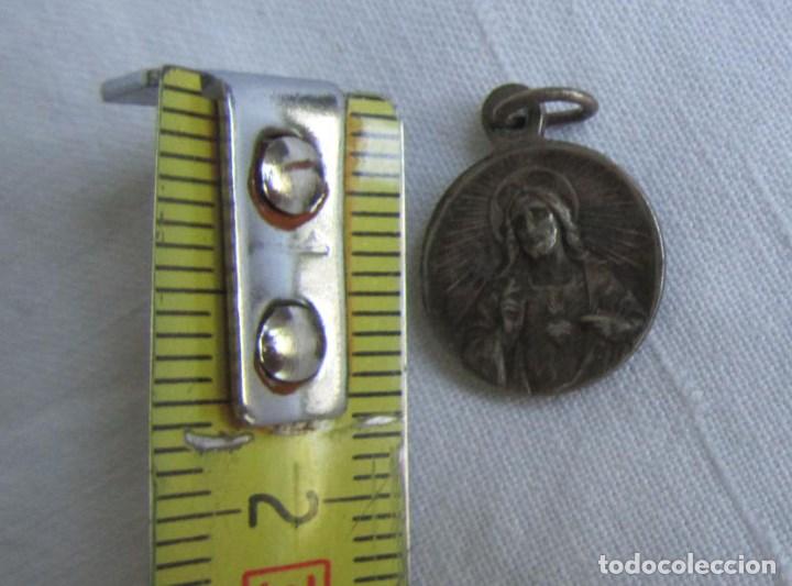 Antig&uuml;edades: Medalla Virgen de las Angustias - Foto 5