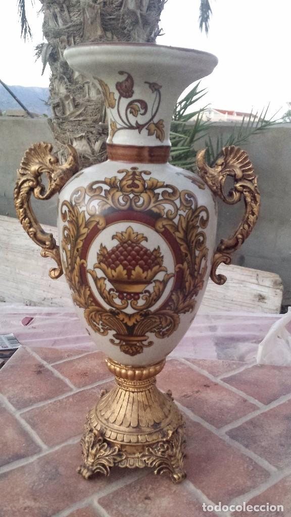 Antig&uuml;edades: precioso jarron de ceramica - Foto 1