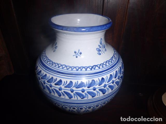 Antig&uuml;edades: JARRON DE TALAVERA CON SELLO EN LA BASE - Foto 1