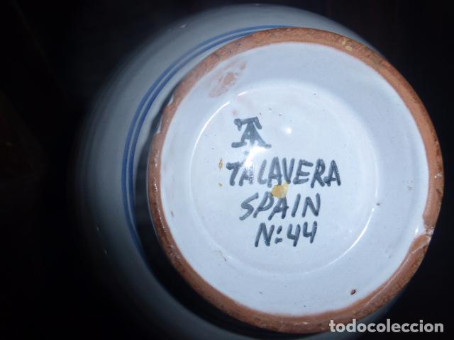Antig&uuml;edades: JARRON DE TALAVERA CON SELLO EN LA BASE - Foto 2