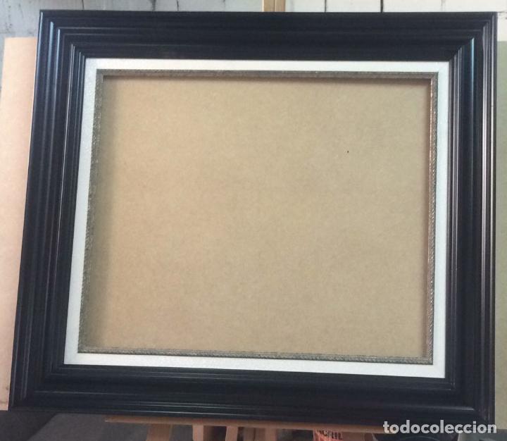 Antig&uuml;edades: MOLDURA CON COMPLEMENTO. PARA 73X60. NUEVA. A ESTRENAR. - Foto 2
