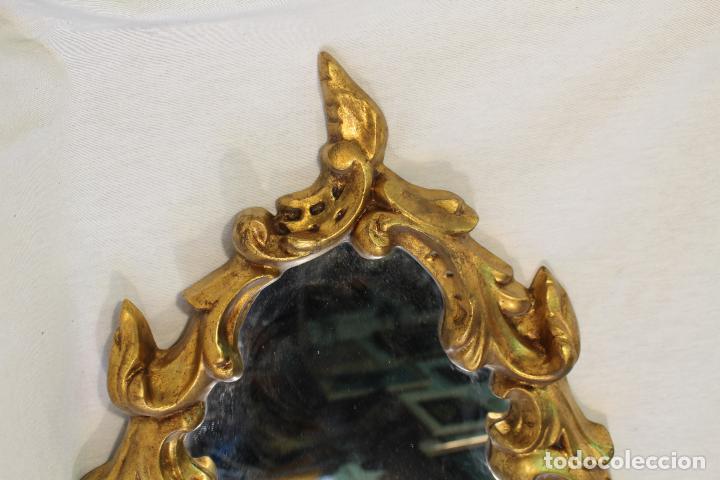 Antig&uuml;edades: espejo en resina dorada - Foto 4