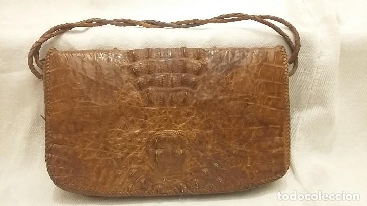 Antig&uuml;edades: Bolso de piel de cocodrilo. - Foto 1