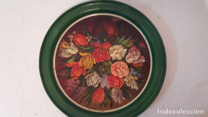 Antig&uuml;edades: BANDEJA ESMALTADA FLORES - Foto 4