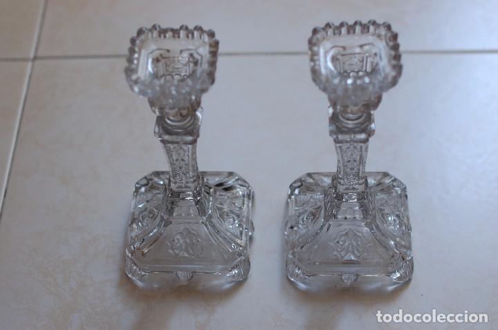 Antig&uuml;edades: PAREJA DE CANDELABROS - Foto 4