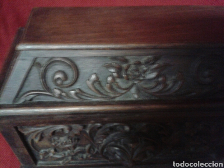 Antig&uuml;edades: ANTIGUO COFRE MADERA TALLADO. - Foto 2