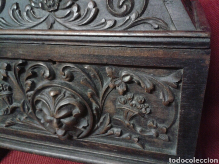 Antig&uuml;edades: ANTIGUO COFRE MADERA TALLADO. - Foto 3