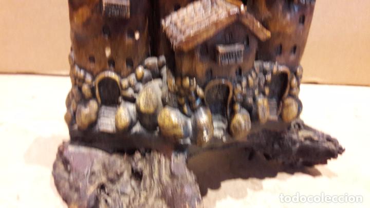 Antigüedades: CASAS COLGANTES EN RESINA SOBRE UN TRONCO. 18 X 15 CM / - Foto 14 - 92096655