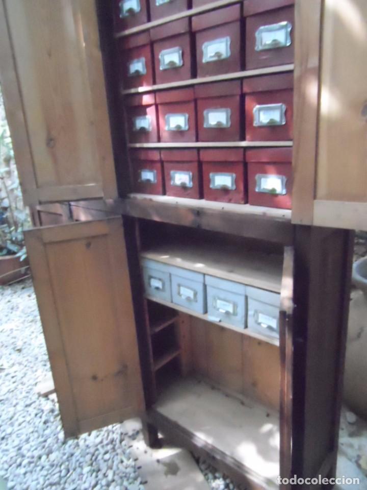 Antigüedades: mueble industrial CON cajoneraS año 1930 ARCHIVADOR ideal PARA coleccion con 56 cajones de epoca. - Foto 4 - 92204260