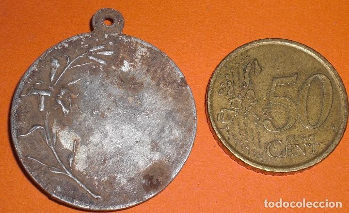Antig&uuml;edades: Gran Medalla Aluminio Virgen - Foto 2
