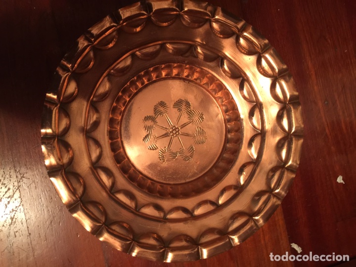 Antig&uuml;edades: Antiguo plato de bronce - Foto 2