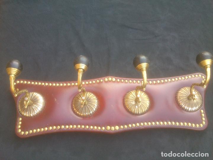 Antig&uuml;edades: ANTIGUO PERCHERO COLGADOR BRONCE - Foto 1