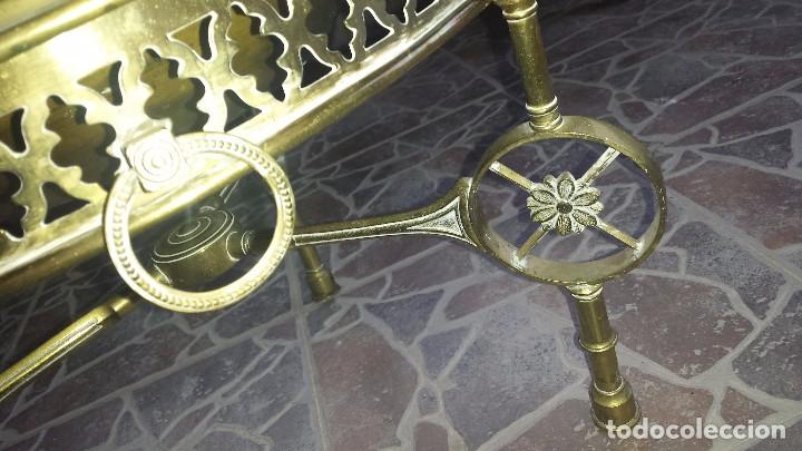 Antig&uuml;edades: antiguo brasero en bronce y laton - Foto 3