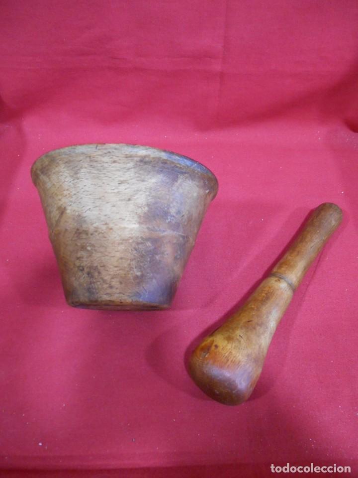Antig&uuml;edades: ANTIGUO MORTERO O ALMIREZ DE MADERA CON SU MANO - Foto 5