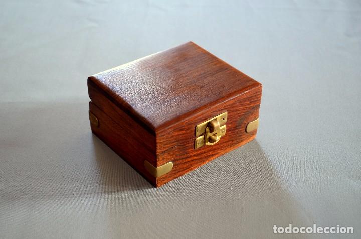 Antig&uuml;edades: Caja de madera con cierre, preciosa - Foto 2