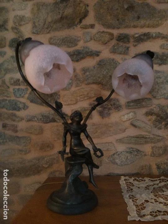 Antig&uuml;edades: Dama con dos focos - Foto 2