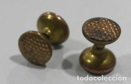 Antig&uuml;edades: Antiguos abrochos - Foto 1