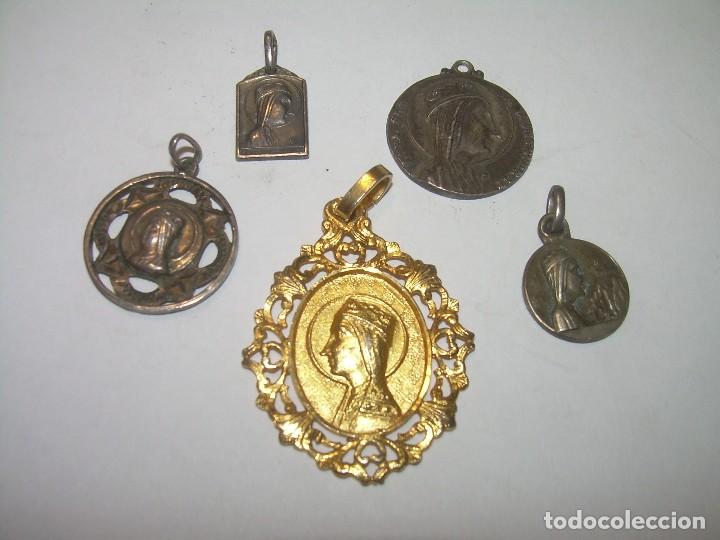 CINCO ANTIGUAS MEDALLAS DE N.S. DE MONTSERRAT...LA MAYORIA DE PLATA. (Antigüedades - Religiosas - Medallas Antiguas)