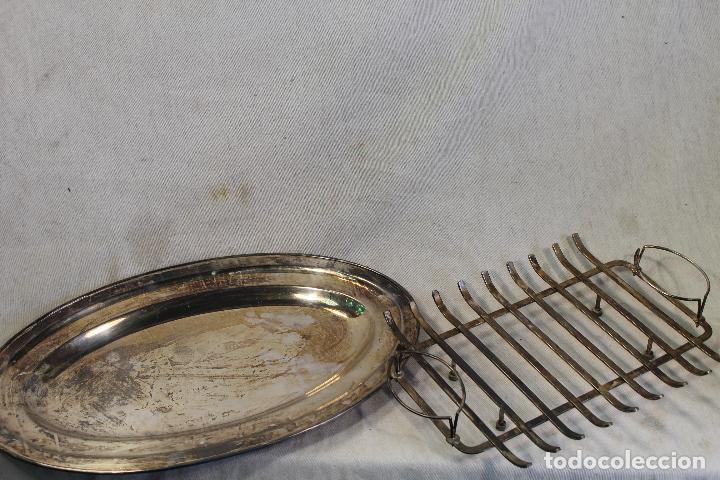 Antig&uuml;edades: bandeja y parrilla plateada - Foto 2