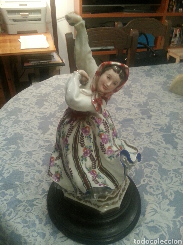 Antig&uuml;edades: Bailarina de porcelana - Foto 1