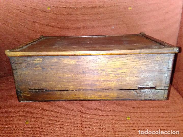 Antig&uuml;edades: caja de madera - Foto 13