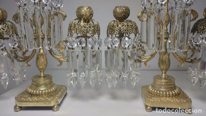 Antigüedades: Pareja de candeleros de bronce y cristal, principios siglo XIX circa 1820 - Foto 11 - 94641295