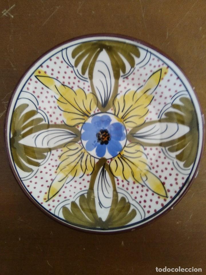 Antig&uuml;edades: Plato de Talavera. - Foto 1