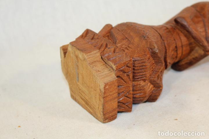 Antig&uuml;edades: figura de buda tallada en madera - Foto 2